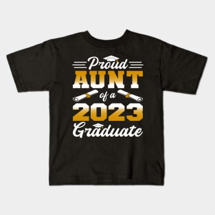 Proud Aunt of a Class of 2023 Graduate Kids T-Shirt